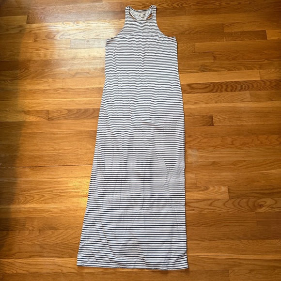 American Eagle Outfitters Dresses & Skirts - American Eagle Striped Sleeveless Maxi Dress size small